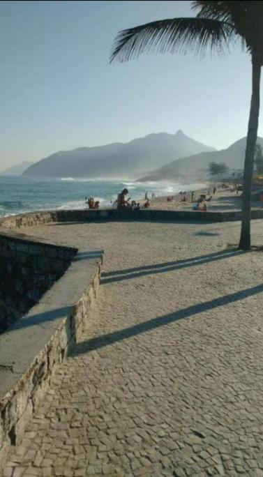 Habitación en casa particular E Em Apto Compartilhado Frente Mar Río de Janeiro